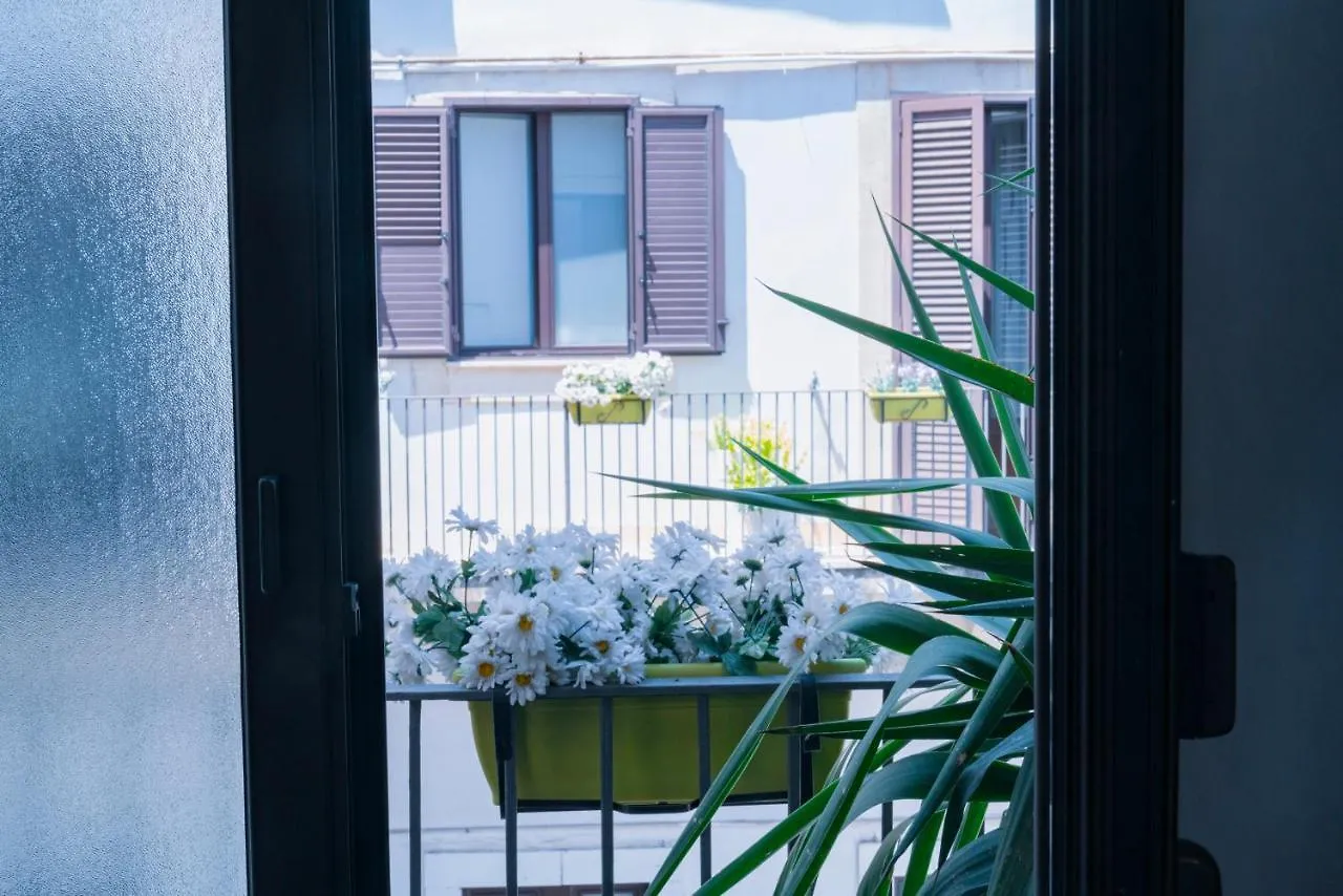 Konukevi Etna Suite Group Katanya