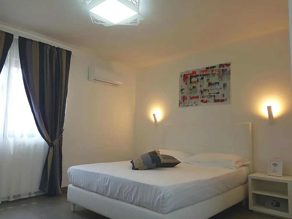 Etna Suite Group Katanya Konukevi