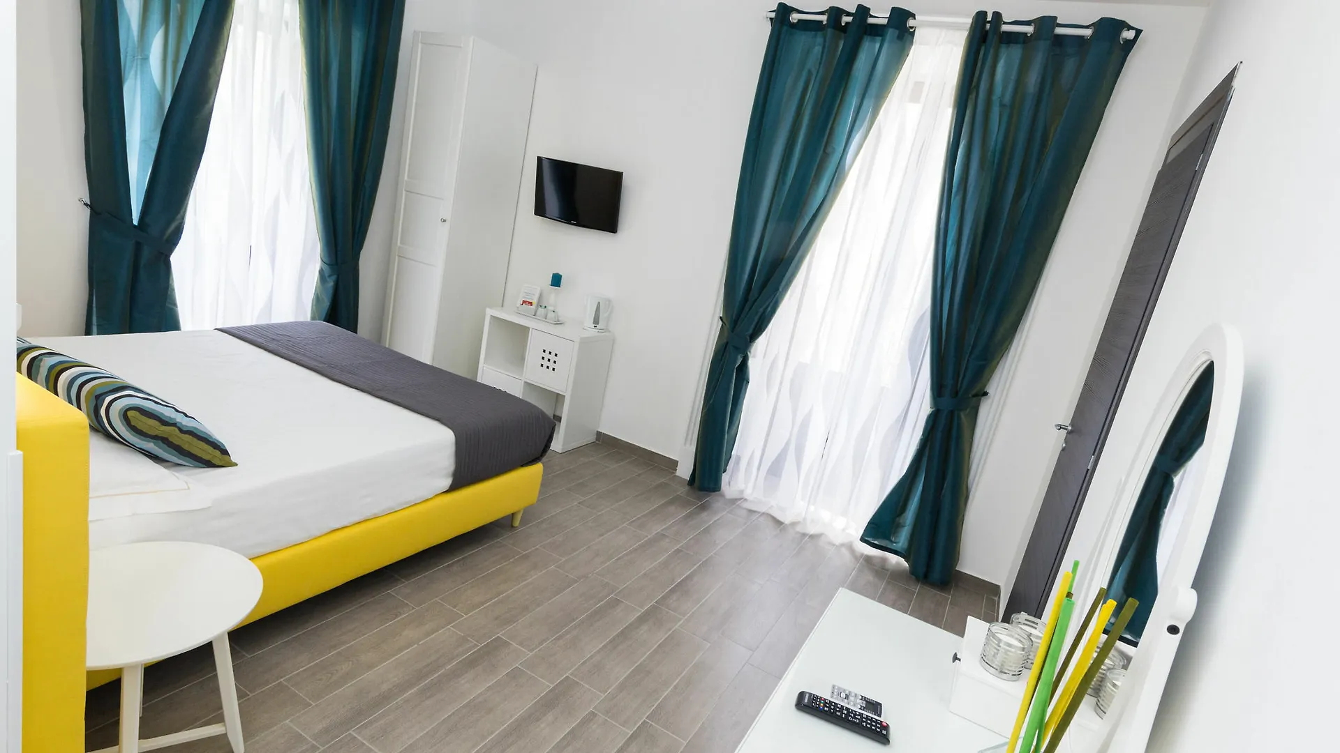 *** Konukevi Etna Suite Group Katanya İtalya